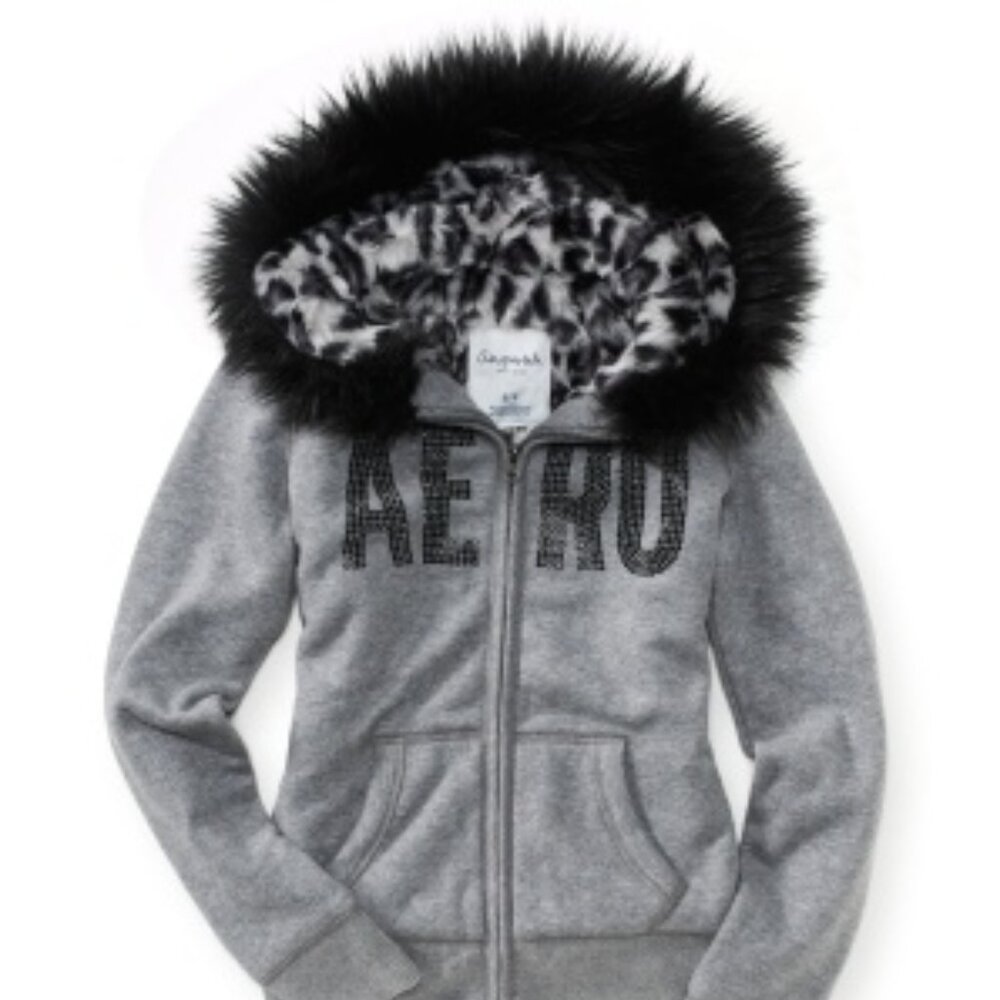 ISO VINTAGE AEROPOSTALE FUR LINED HOODIE Size: L - XL